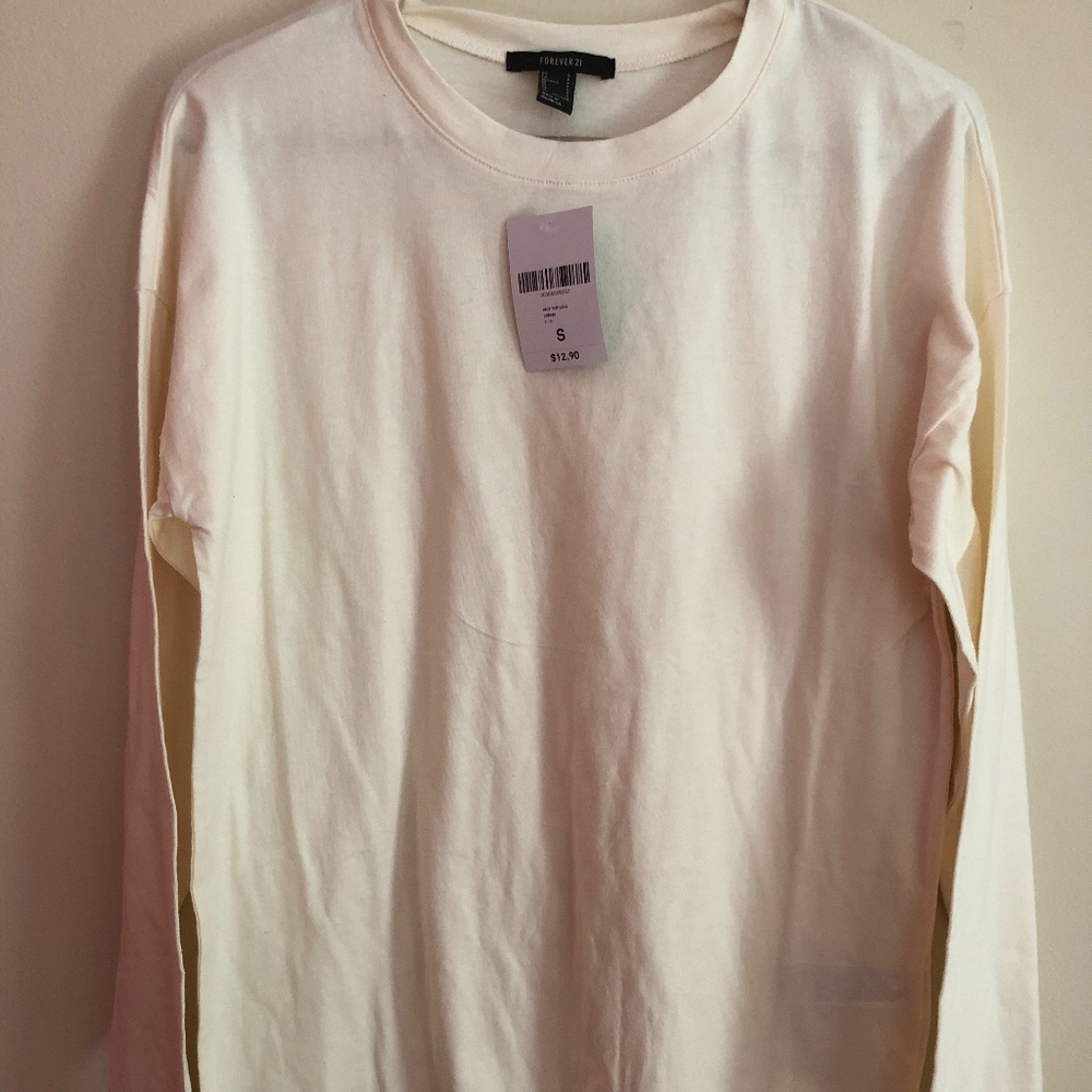 WHITE LONG SLEEVED TOP